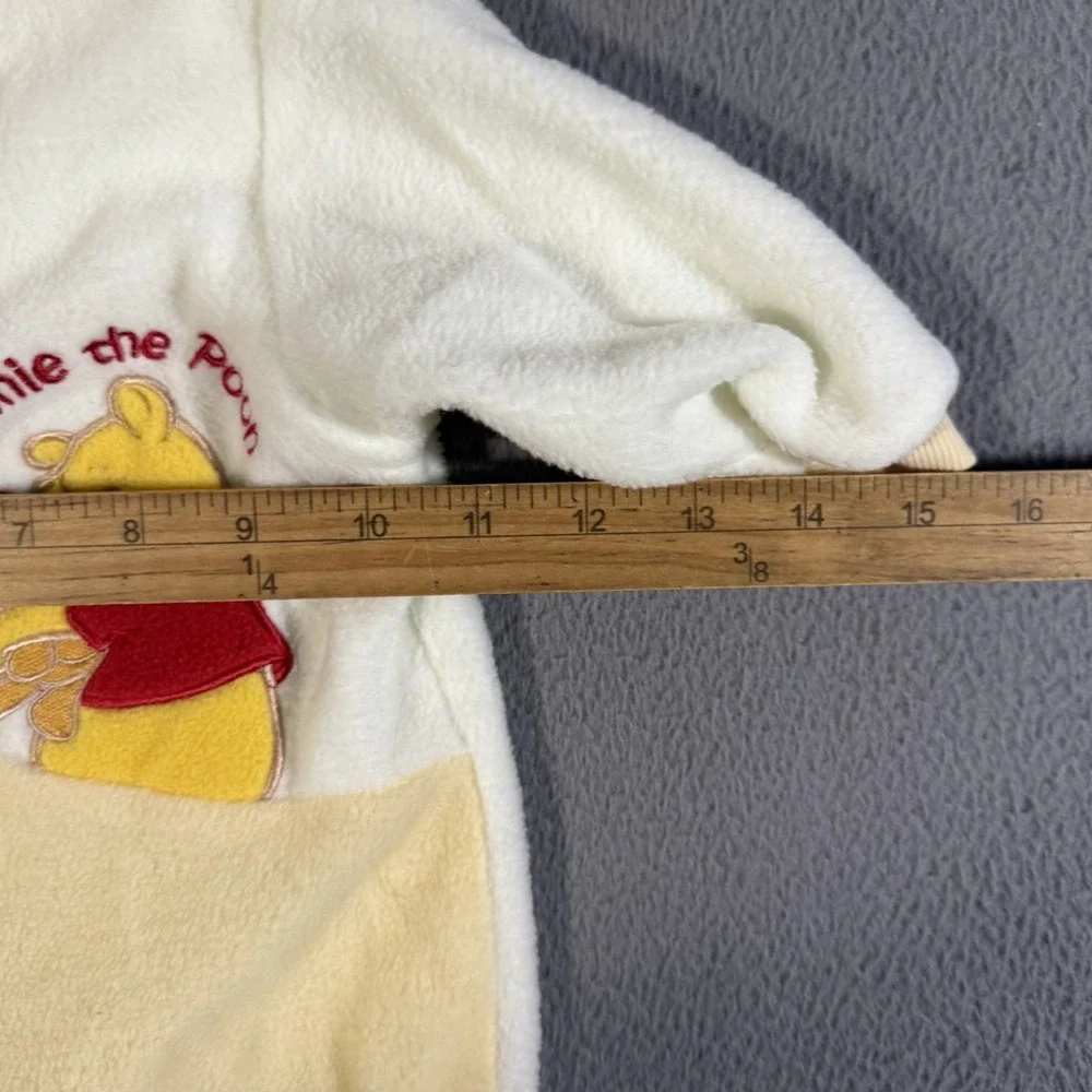 VTG Disney Baby Winnie the Pooh Yellow Sleeper Size 3 Months with Zippered Front
